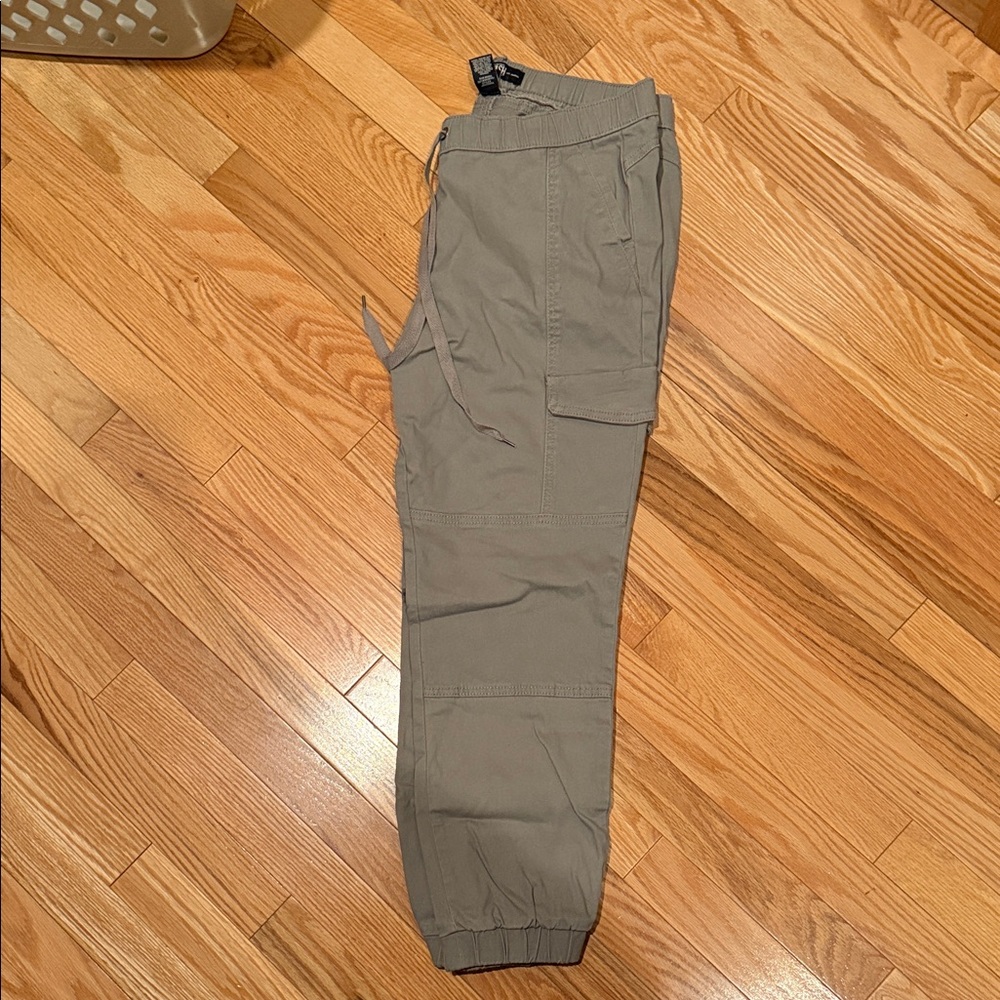 Women’s grey jogger